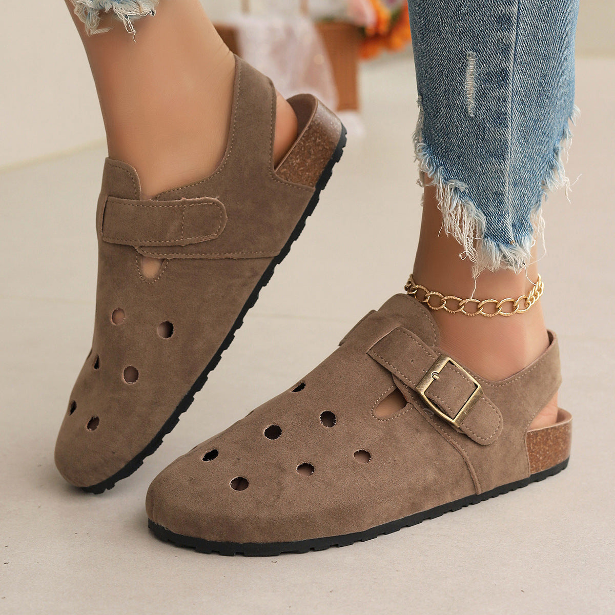 PAULA - COMFORTABLE AIRY SANDALS