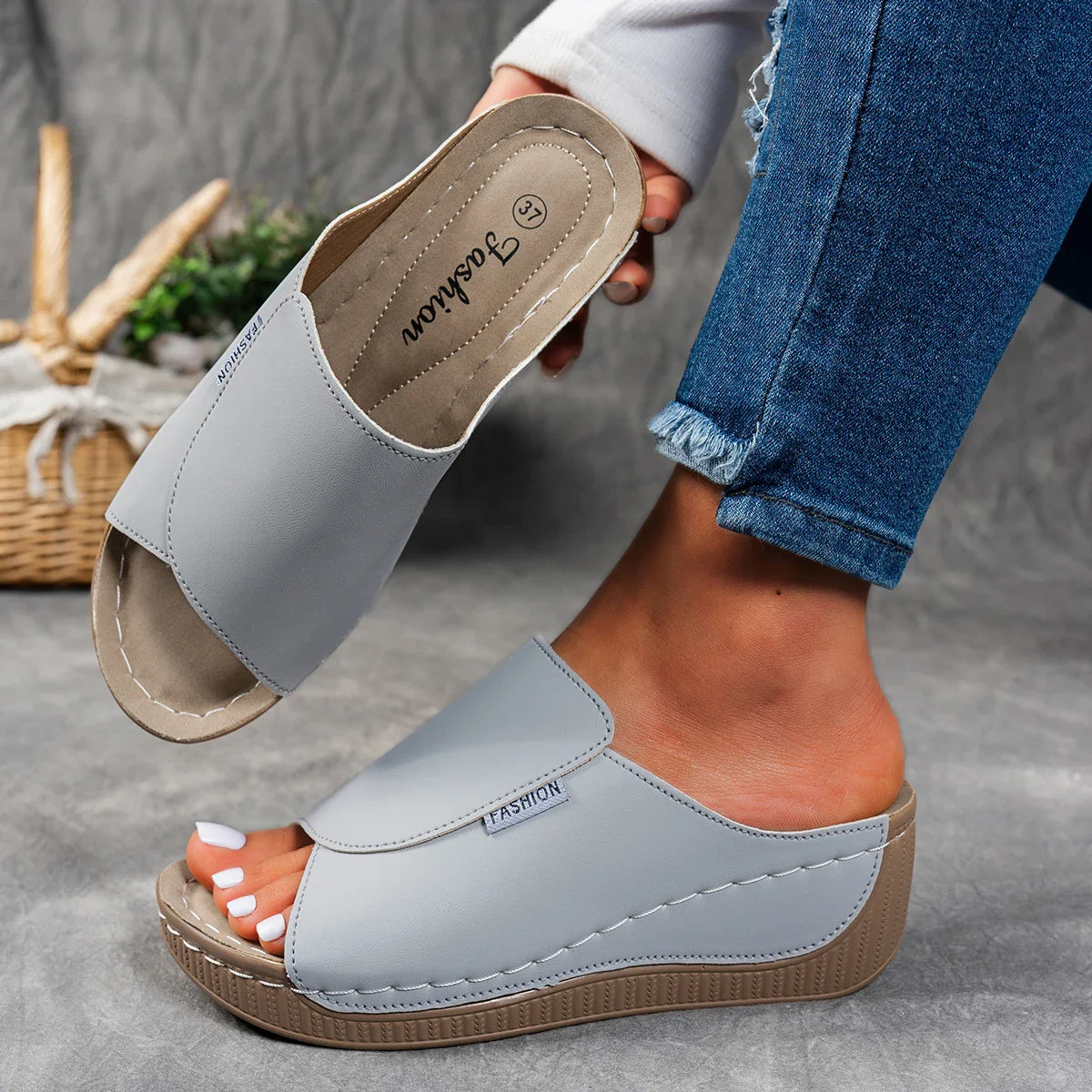MIA - SLIP PLATFORM SANDALS